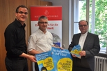 Bei der Präsentation des Programms zum "Tag der Weltkirche": (v.l.) aktion hoffnung-Geschäftsführer Gregor Uhl, Diözesanreferent Anton Stegmair, Domdekan Prälat Dr. Bertram Meier. Bei der Präsentation des Programms zum "Tag der Weltkirche": (v.l.) aktion hoffnung-Geschäftsführer Gregor Uhl, Diözesanreferent Anton Stegmair, Domdekan Prälat Dr. Bertram Meier.