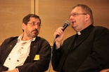 Stadtpfarrer Frank Faulhaber (rechts) berichtet über sein Leben mit einer gespendeten Leber. Stadtpfarrer Frank Faulhaber (rechts) berichtet über sein Leben mit einer gespendeten Leber.